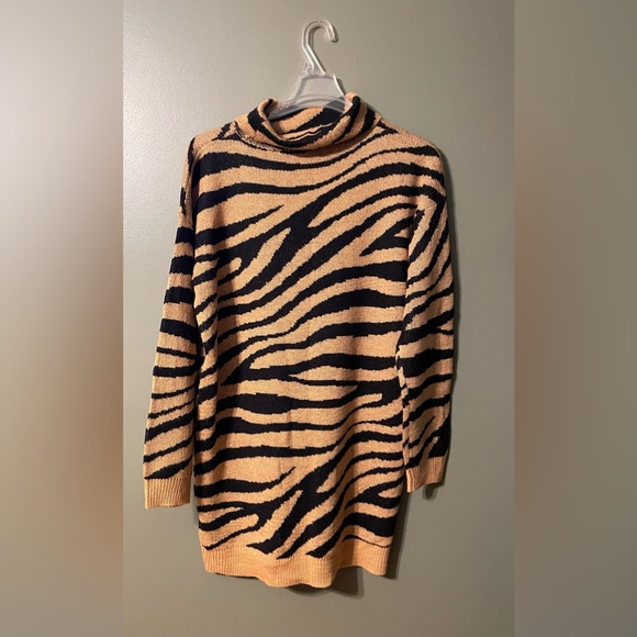 Roll-neck Animal zebra print plus sweater dress UK20/US16 - Picture 1 of 7